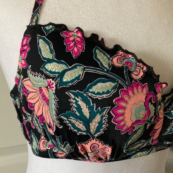 Shade and Shore 32D bikini top black floral halter - Picture 4 of 9